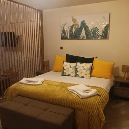 Plumeria Place Bright And Spacious Larnaca