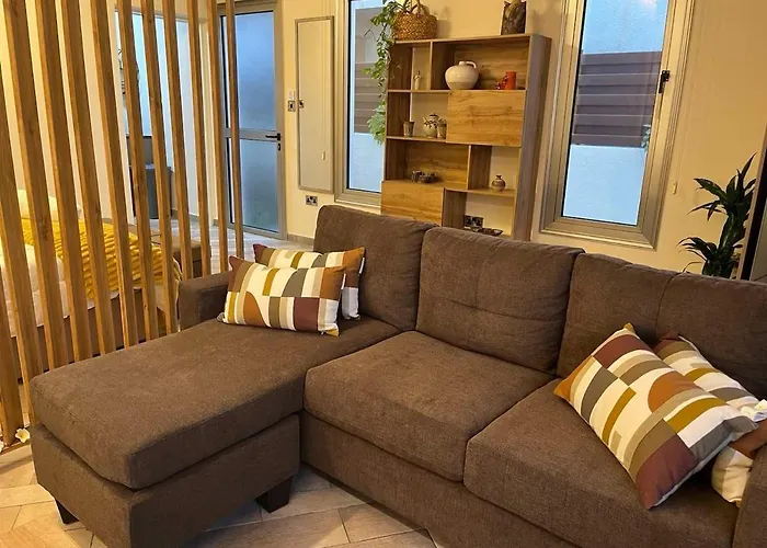 Plumeria Place Bright And Spacious * לרנקה