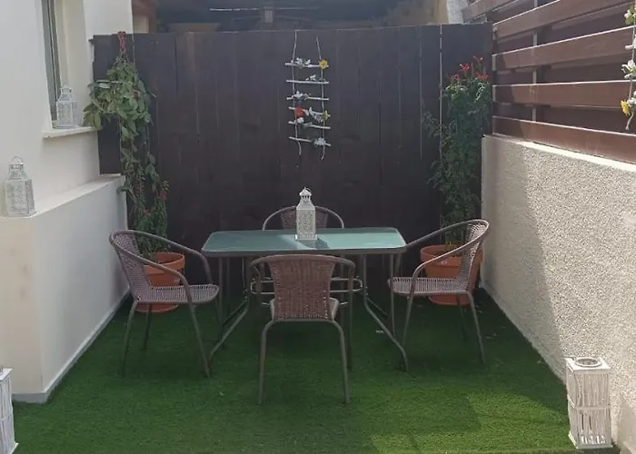 Plumeria Place Bright And Spacious בית נופש לרנקה